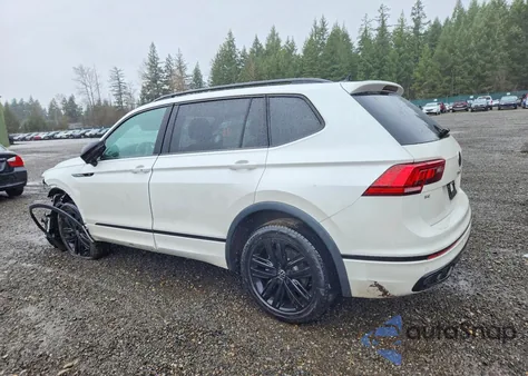 2022 Volkswagen Tiguan Se R-Line Black z USA, uszkodzony, nr VIN 3VV8B7AX8NM086357